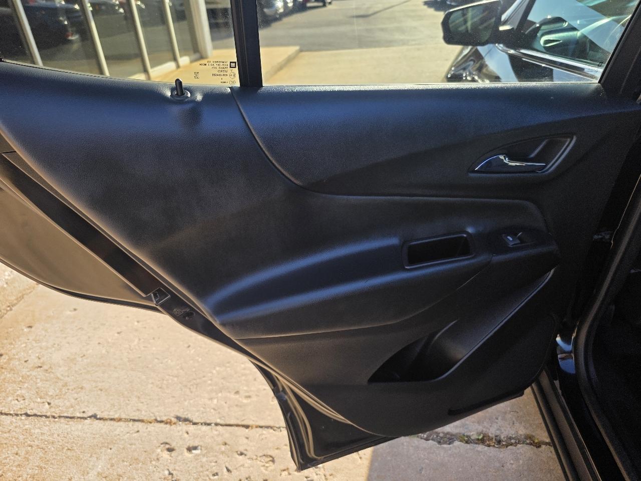 Chevrolet Equinox FWD 4dr LT w/1LT 2021