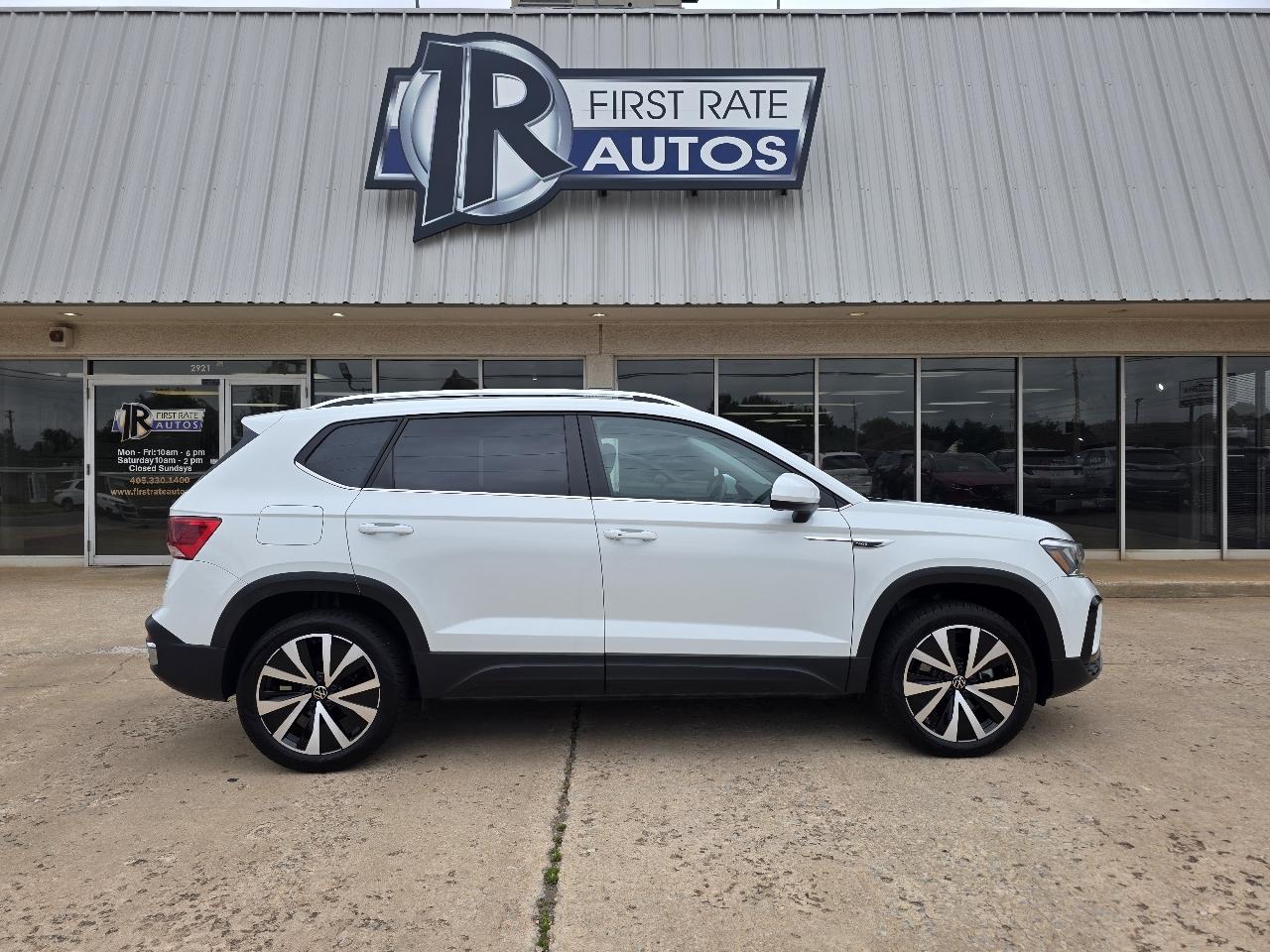 Volkswagen Taos SE FWD 2024