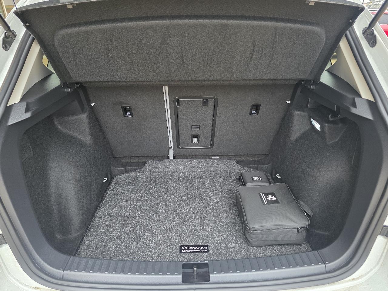 Volkswagen Taos SE FWD 2024