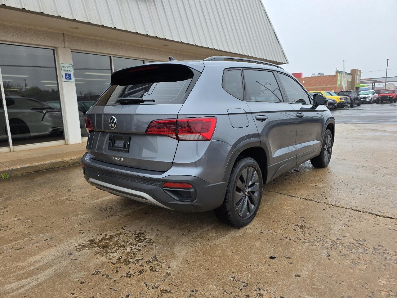 Volkswagen Taos S FWD 2023