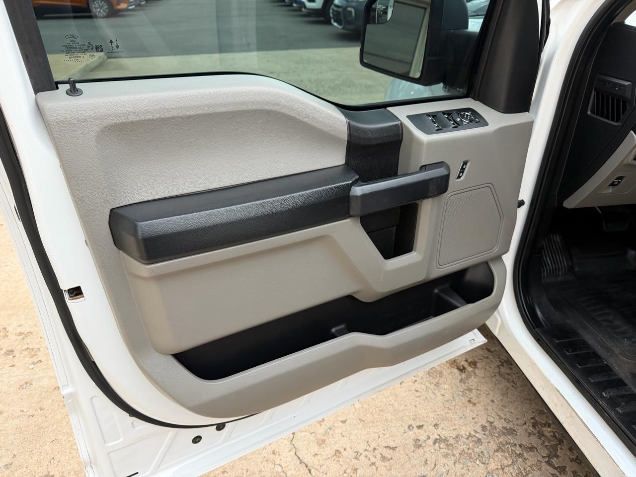 Ford F-150 XL 2WD SuperCrew 5.5' Box 2020