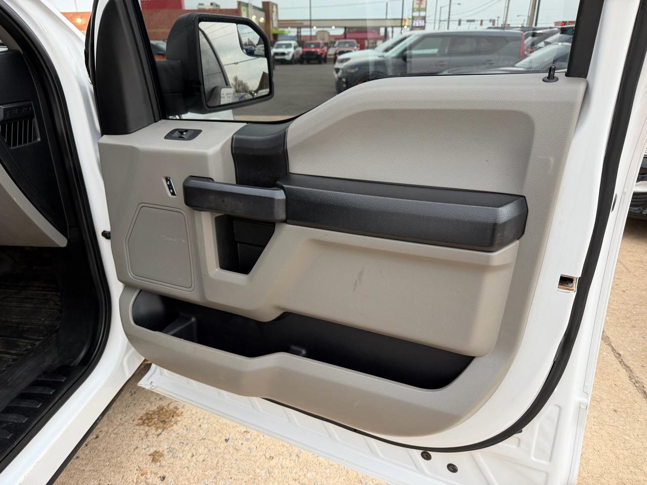 Ford F-150 XL 2WD SuperCrew 5.5' Box 2020