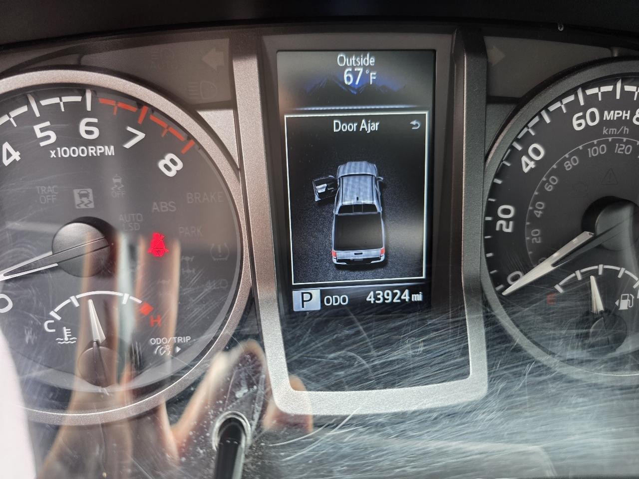 Toyota Tacoma 4WD TRD Off Road Double Cab 5' Bed V6 MT (Natl) 2023