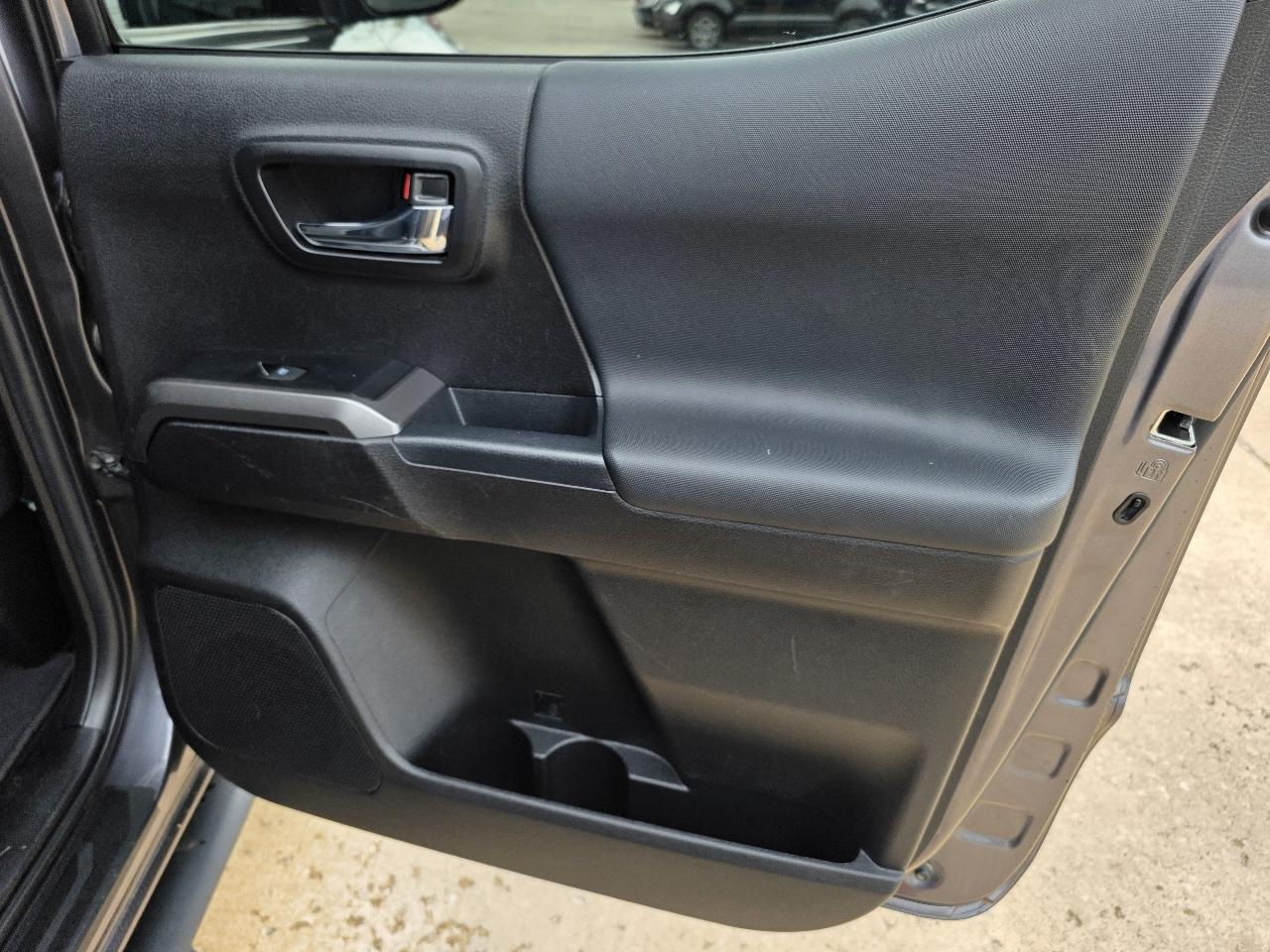 Toyota Tacoma 4WD TRD Off Road Double Cab 5' Bed V6 MT (Natl) 2023