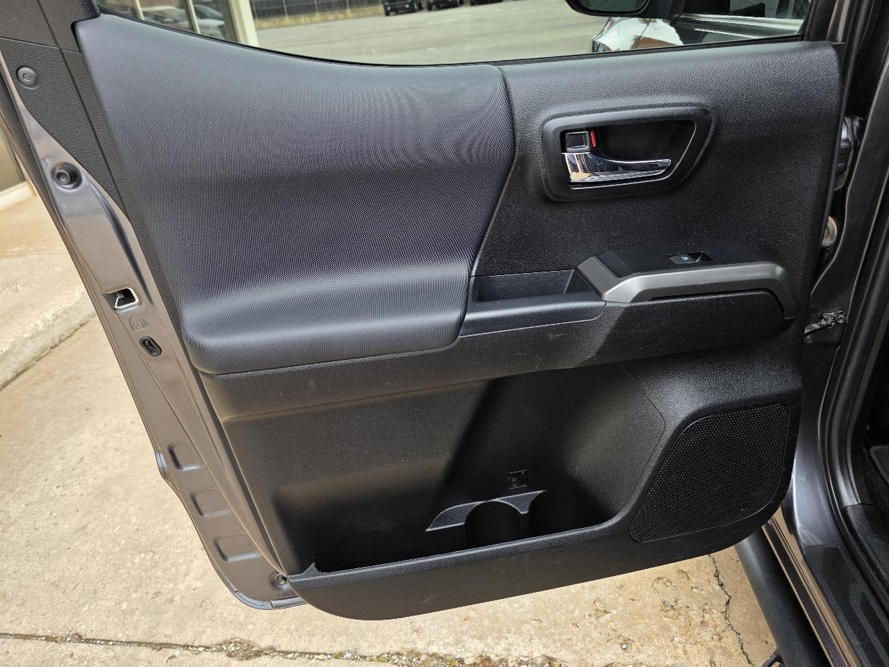 Toyota Tacoma 4WD TRD Off Road Double Cab 5' Bed V6 MT (Natl) 2023