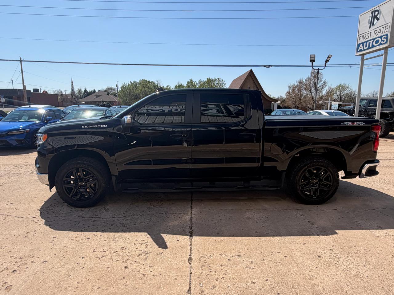 Chevrolet Silverado 1500 4WD Crew Cab 147" LT w/1LT 2024