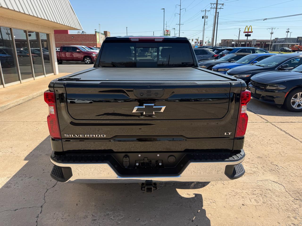 Chevrolet Silverado 1500 4WD Crew Cab 147" LT w/1LT 2024