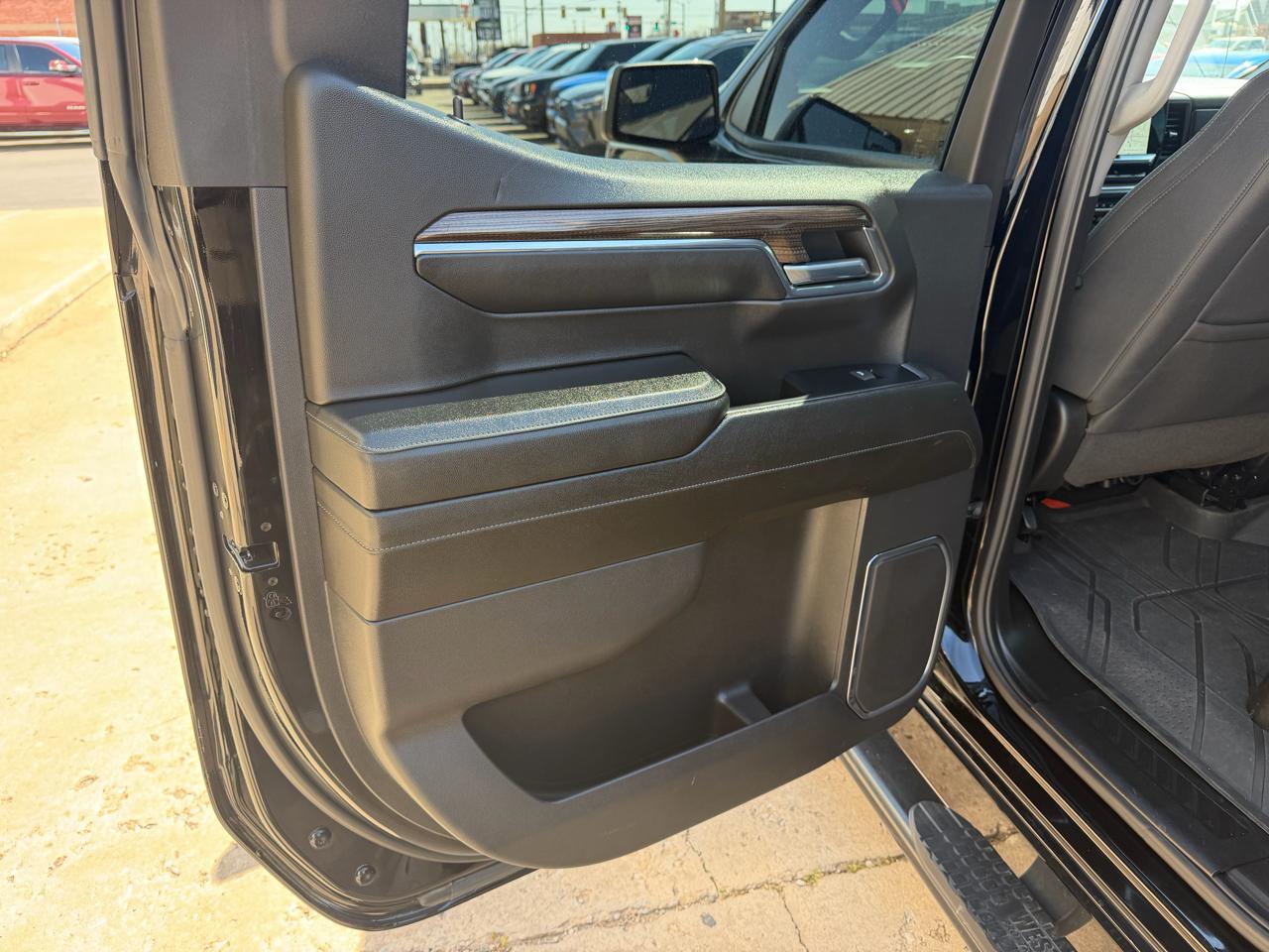 Chevrolet Silverado 1500 4WD Crew Cab 147" LT w/1LT 2024