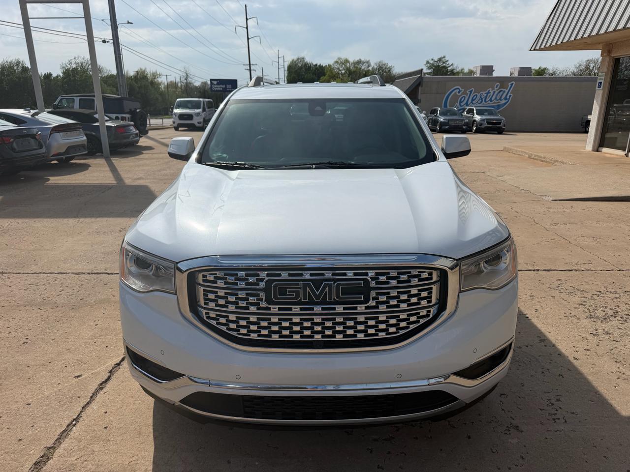GMC Acadia FWD 4dr Denali 2019