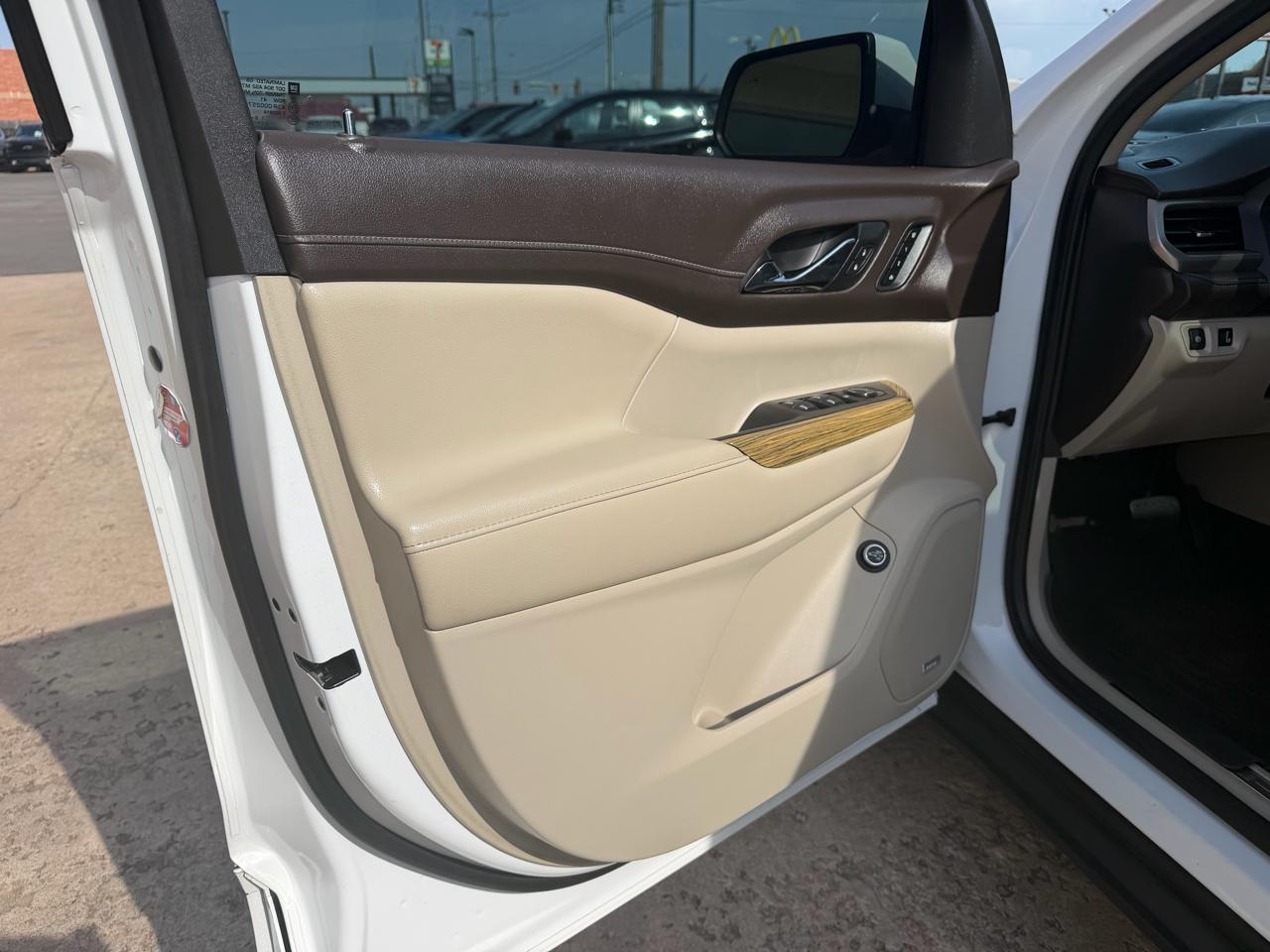 GMC Acadia FWD 4dr Denali 2019