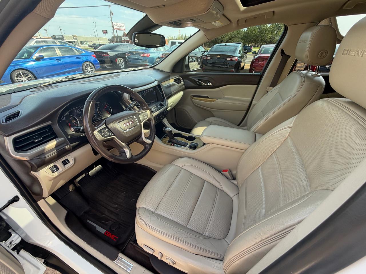 GMC Acadia FWD 4dr Denali 2019