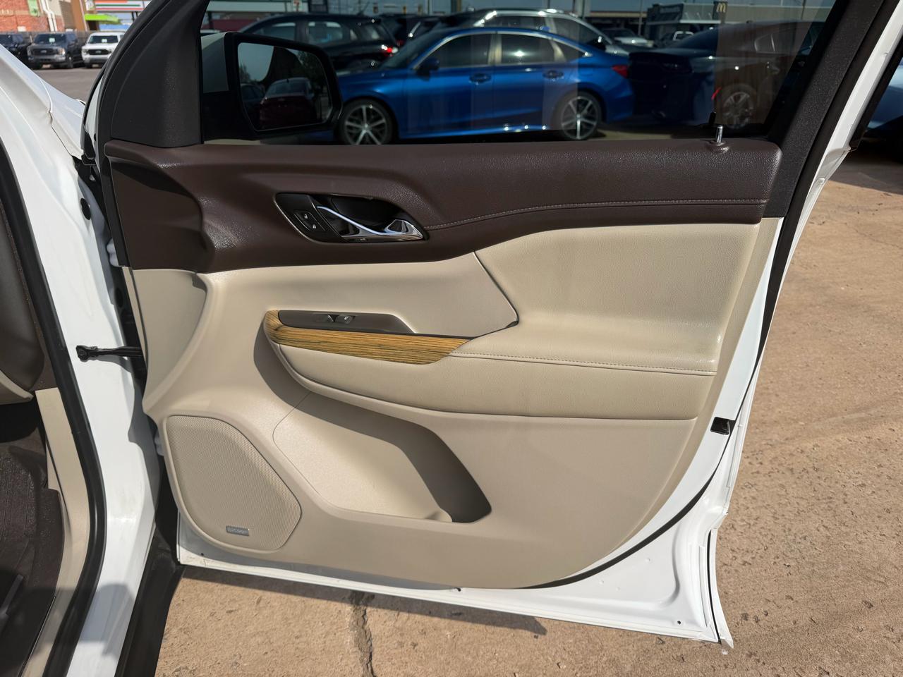 GMC Acadia FWD 4dr Denali 2019