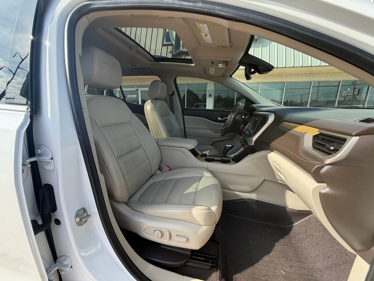 GMC Acadia FWD 4dr Denali 2019