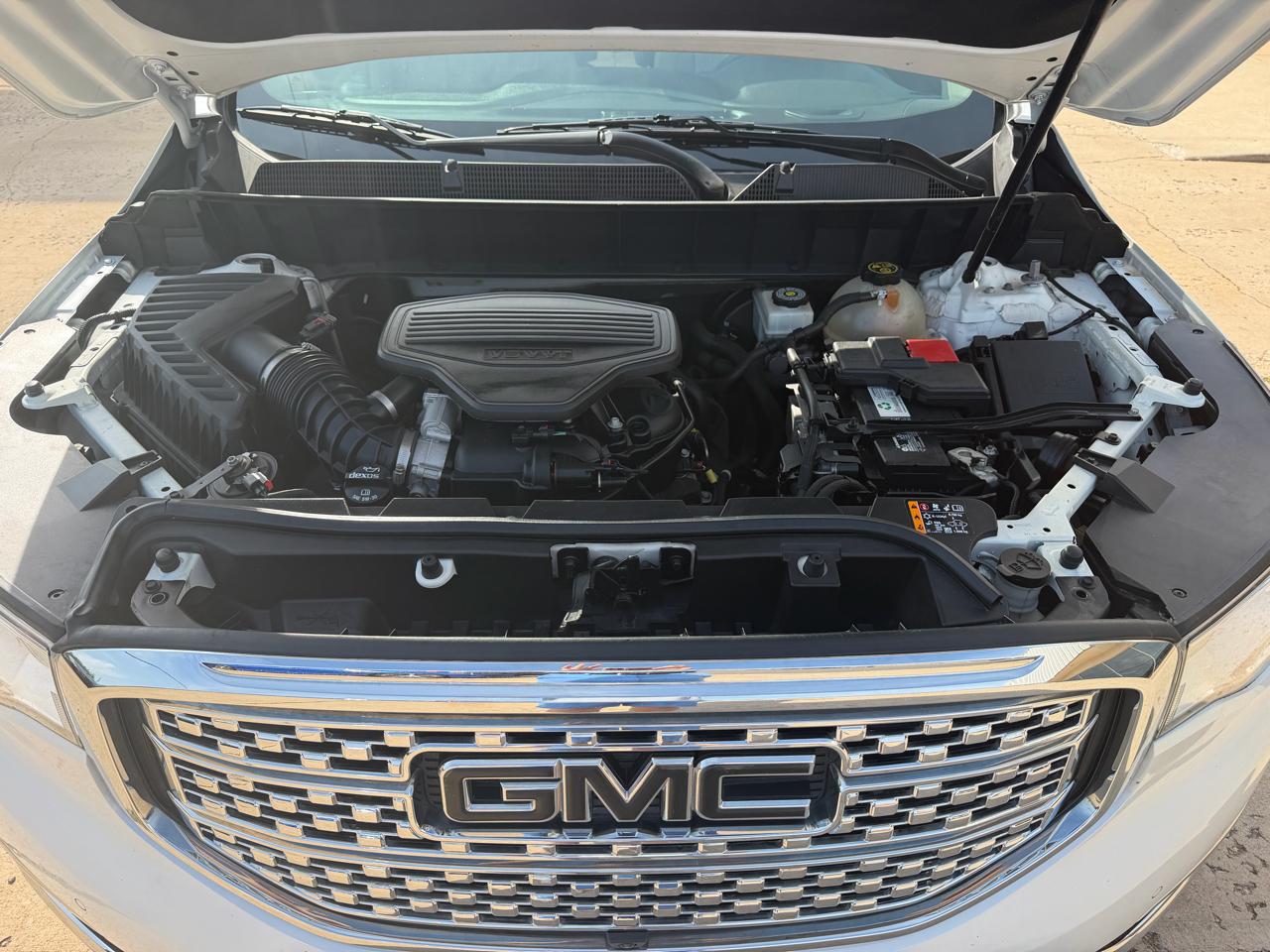 GMC Acadia FWD 4dr Denali 2019