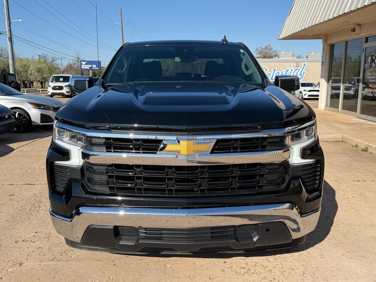 Chevrolet Silverado 1500 2WD Crew Cab 147" LT 2023