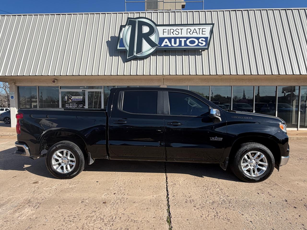 Chevrolet Silverado 1500 2WD Crew Cab 147" LT 2023
