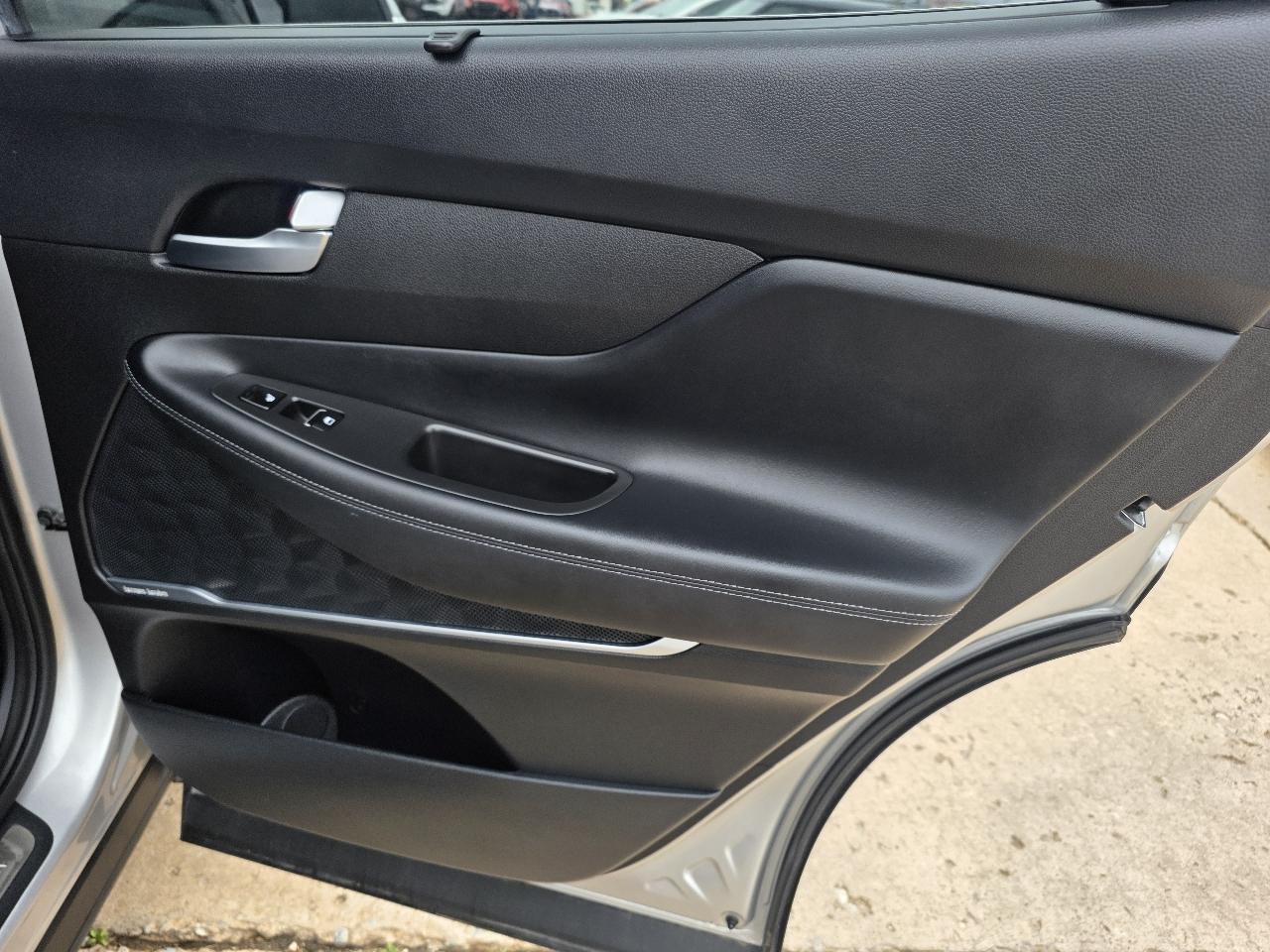 Hyundai Santa Fe Hybrid Limited AWD 2021