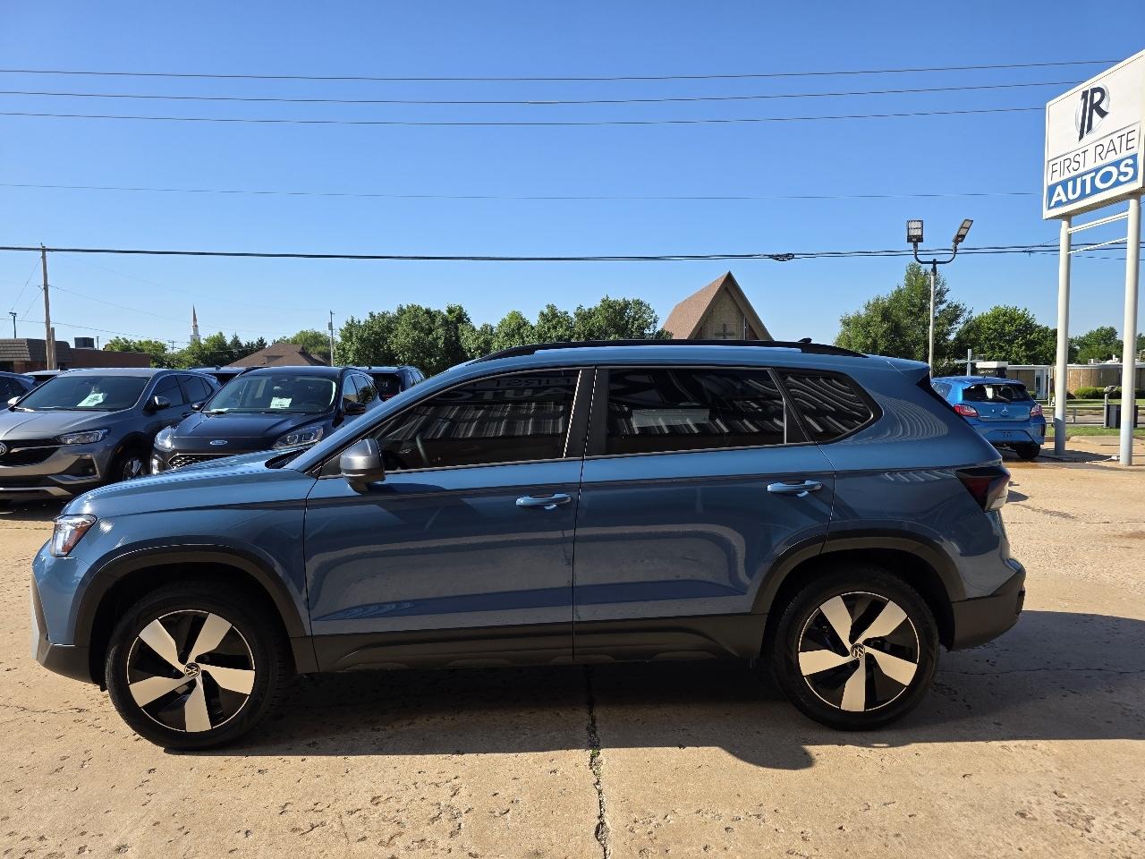 Volkswagen Taos S 4MOTION 2025