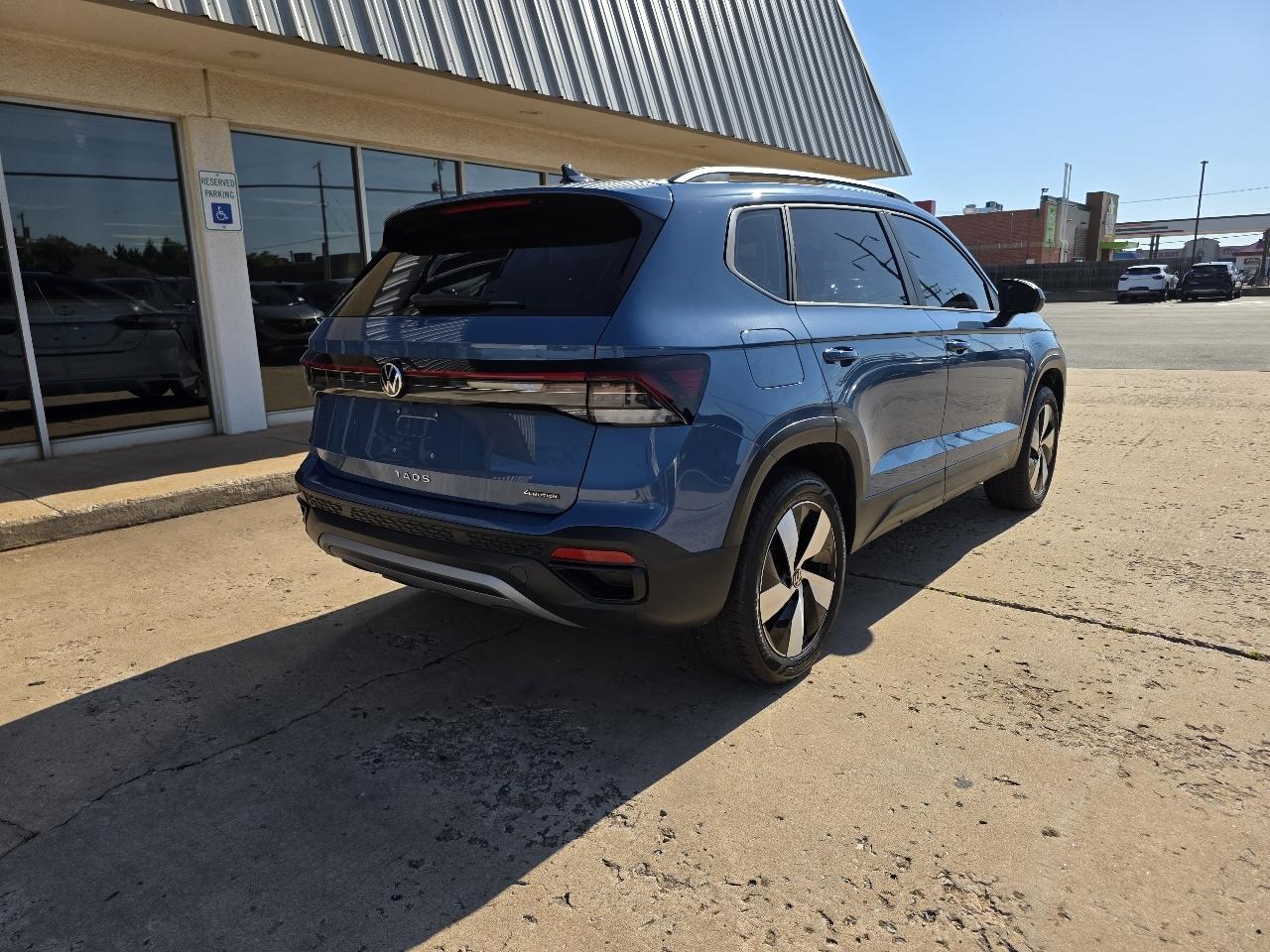 Volkswagen Taos S 4MOTION 2025