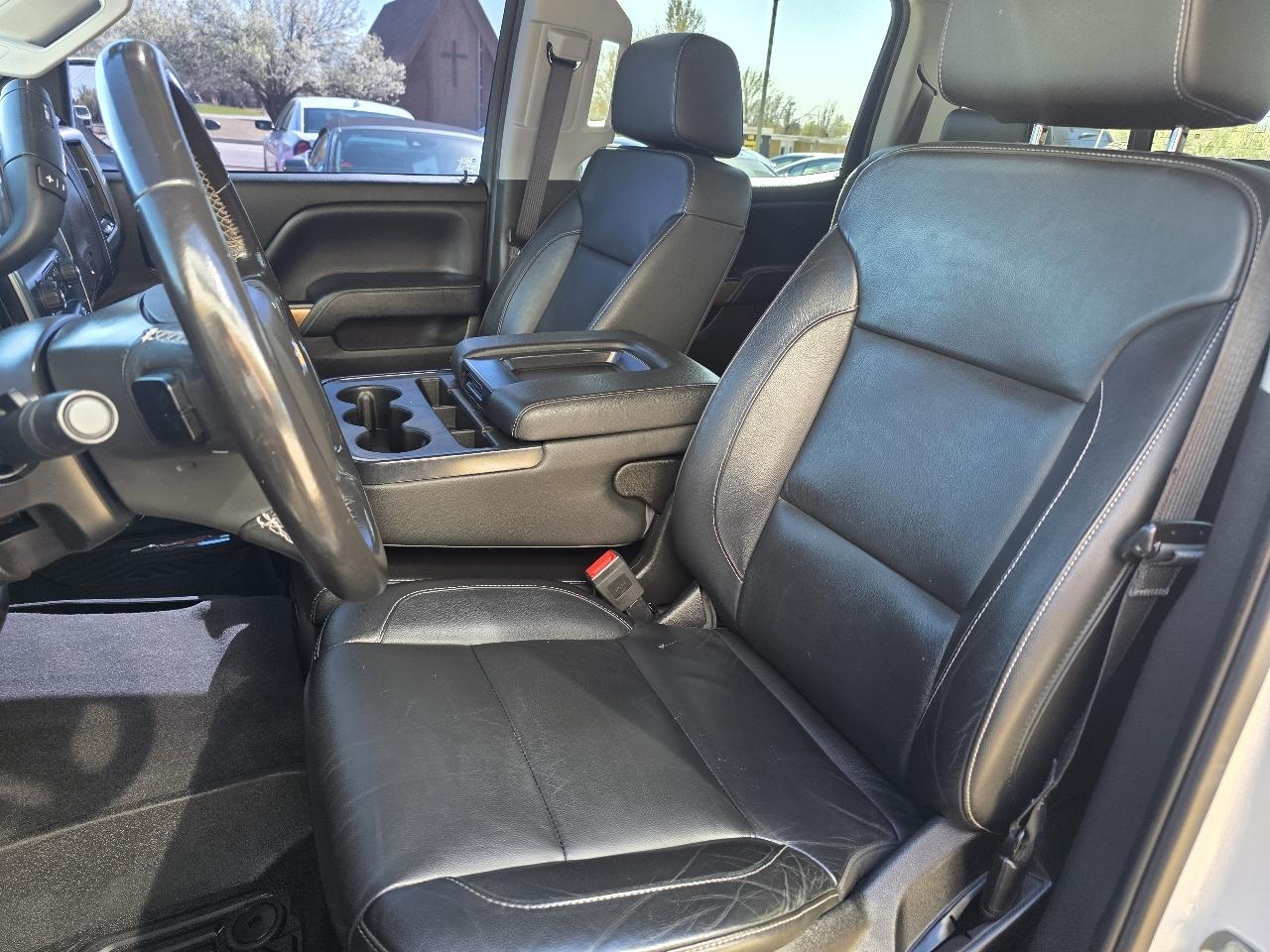 Chevrolet Silverado 1500 4WD Crew Cab 143.5" LTZ w/1LZ 2018