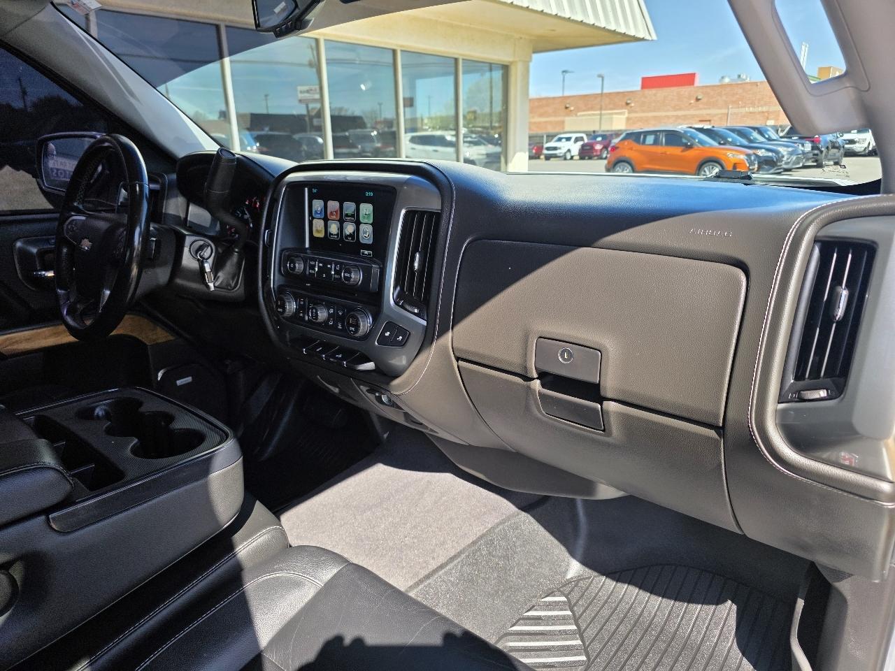 Chevrolet Silverado 1500 4WD Crew Cab 143.5" LTZ w/1LZ 2018
