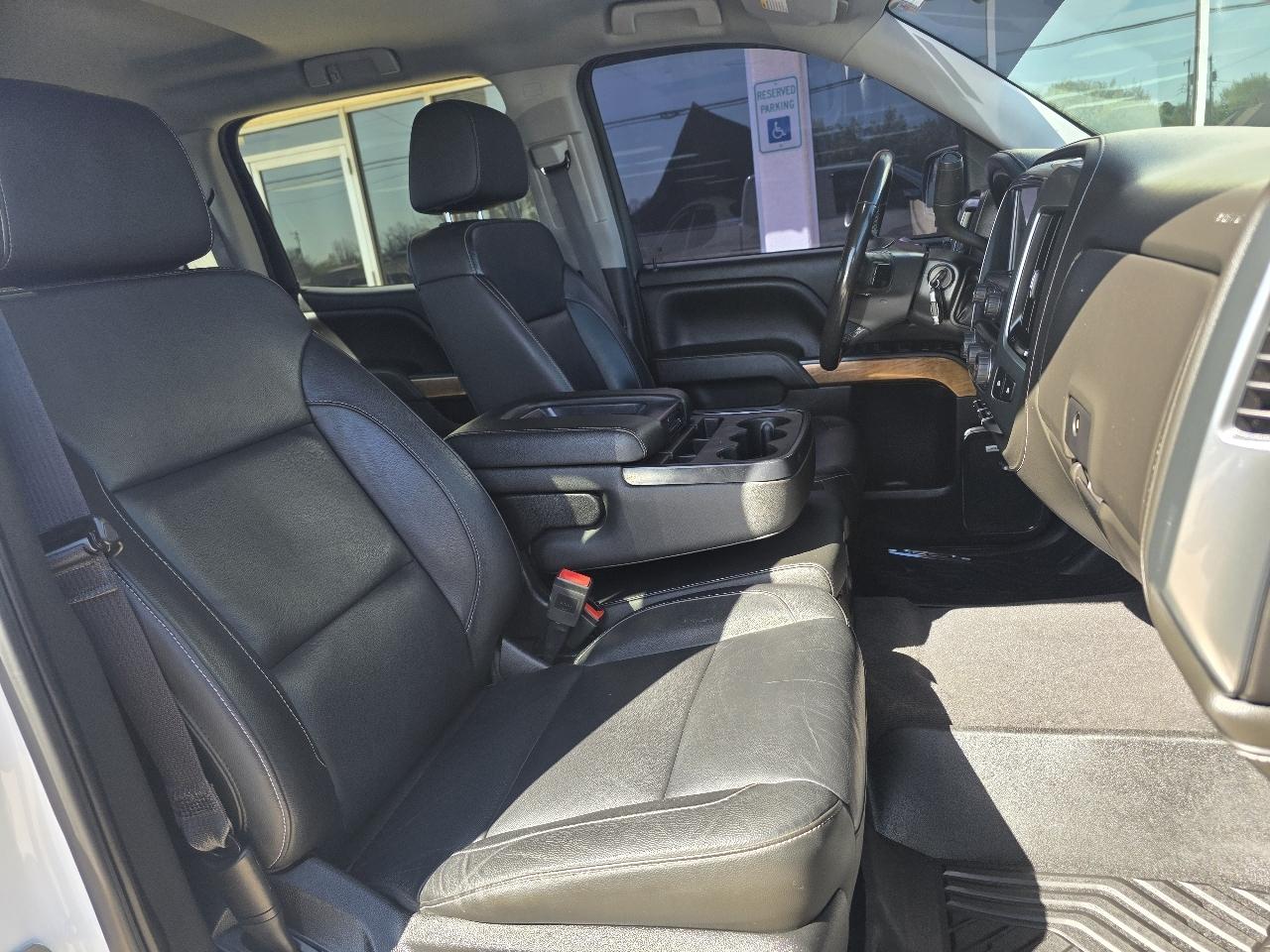 Chevrolet Silverado 1500 4WD Crew Cab 143.5" LTZ w/1LZ 2018