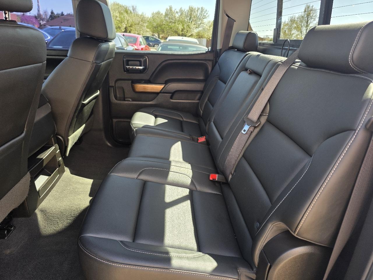 Chevrolet Silverado 1500 4WD Crew Cab 143.5" LTZ w/1LZ 2018