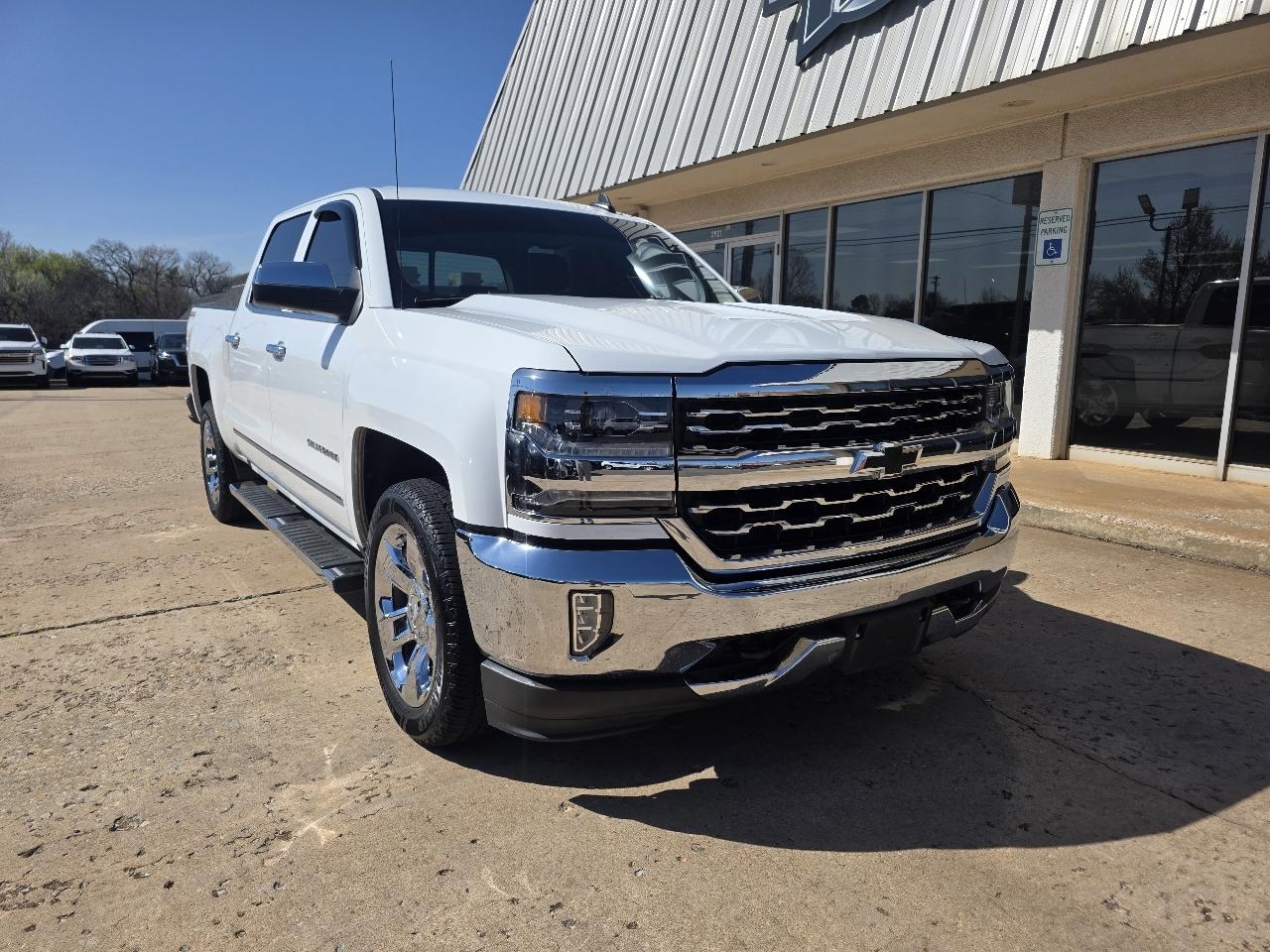 2018 Chevrolet Silverado 1500 4WD Crew Cab 143.5" LTZ w/1LZ