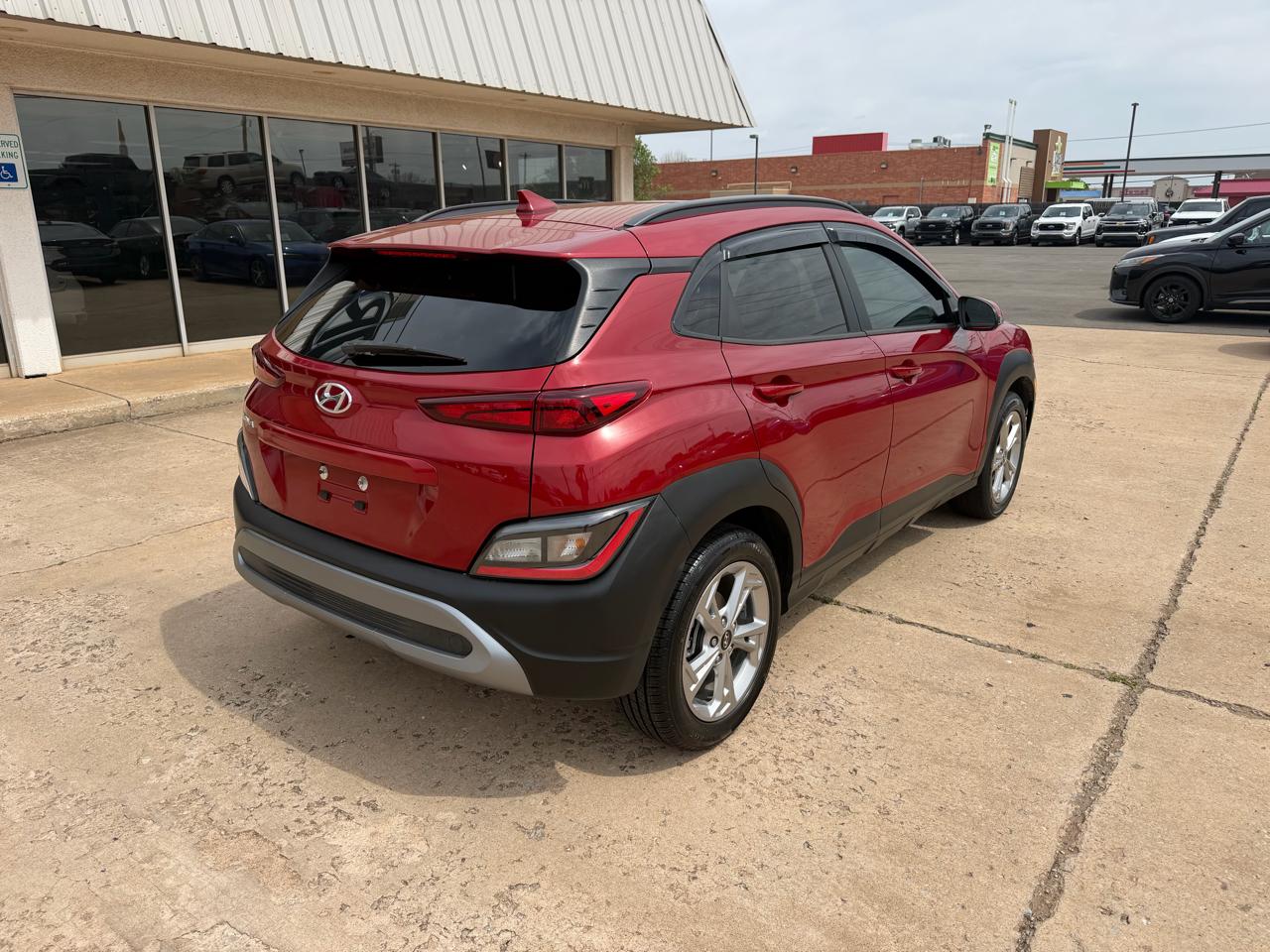 Hyundai Kona SEL Auto FWD 2022