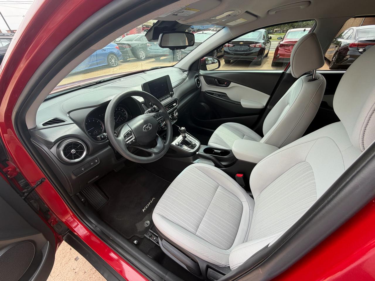 Hyundai Kona SEL Auto FWD 2022