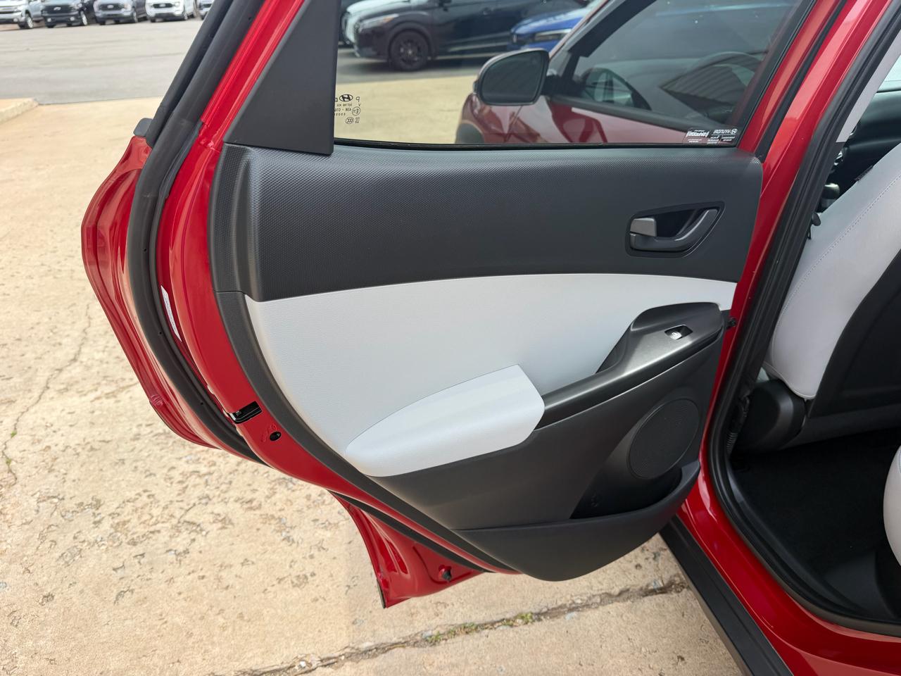 Hyundai Kona SEL Auto FWD 2022