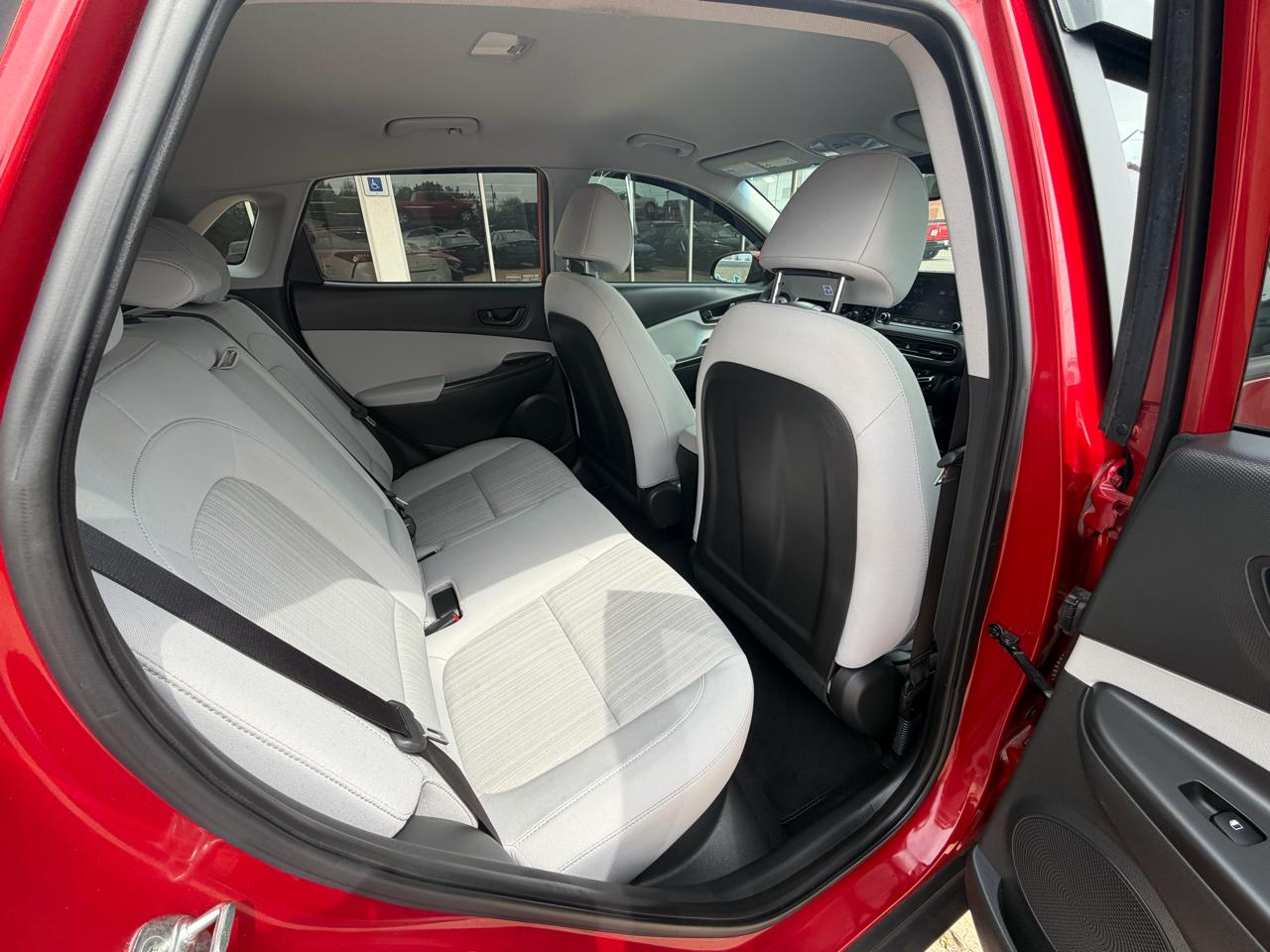 Hyundai Kona SEL Auto FWD 2022