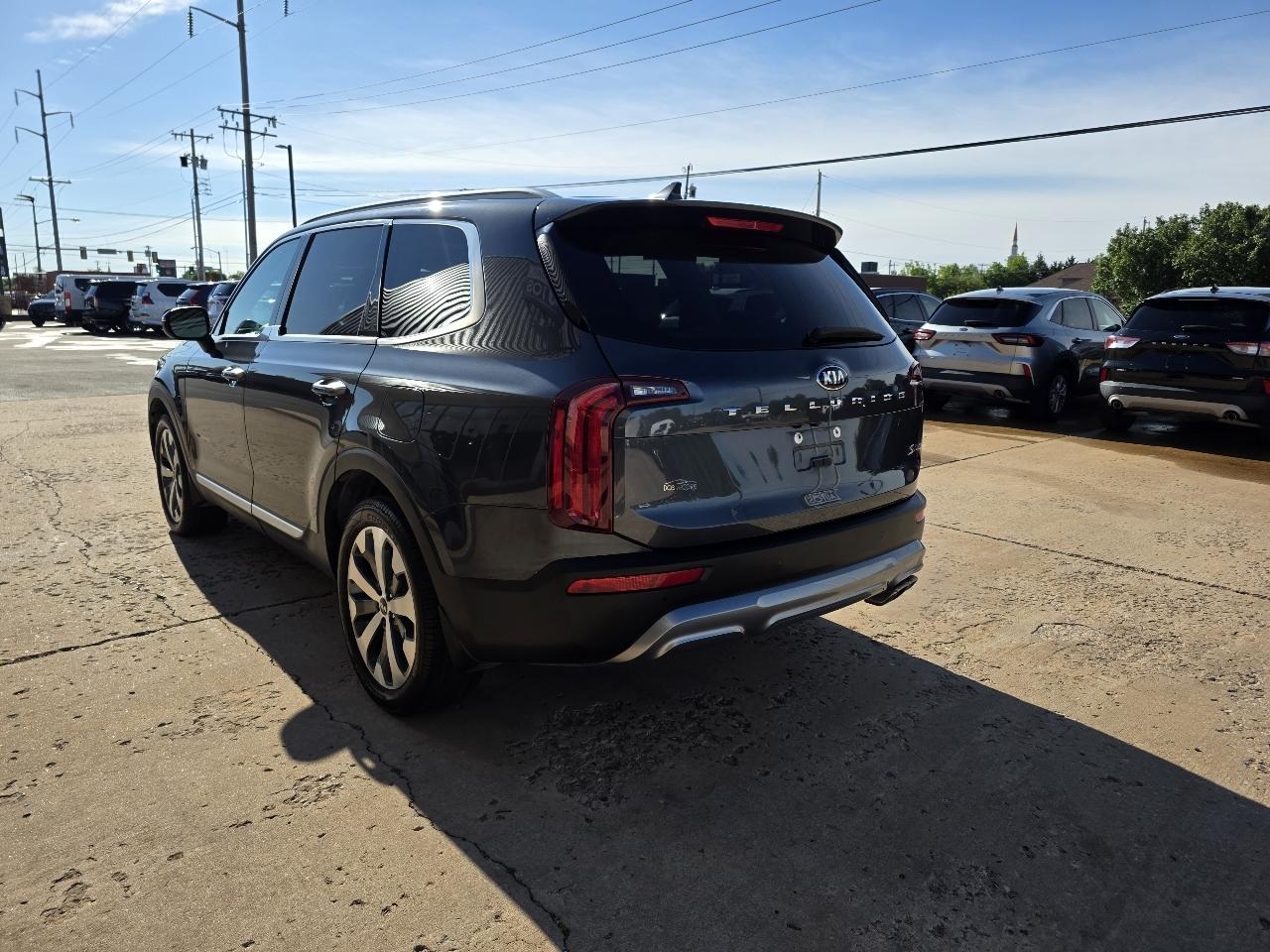 Kia Telluride S FWD 2020