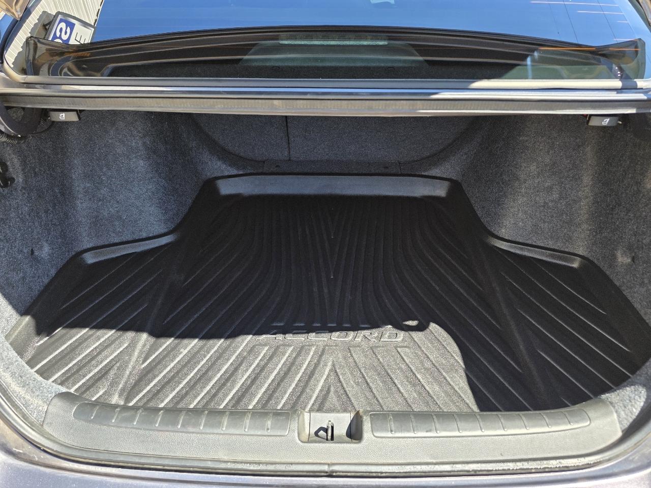 Honda Accord Hybrid Touring Sedan 2021