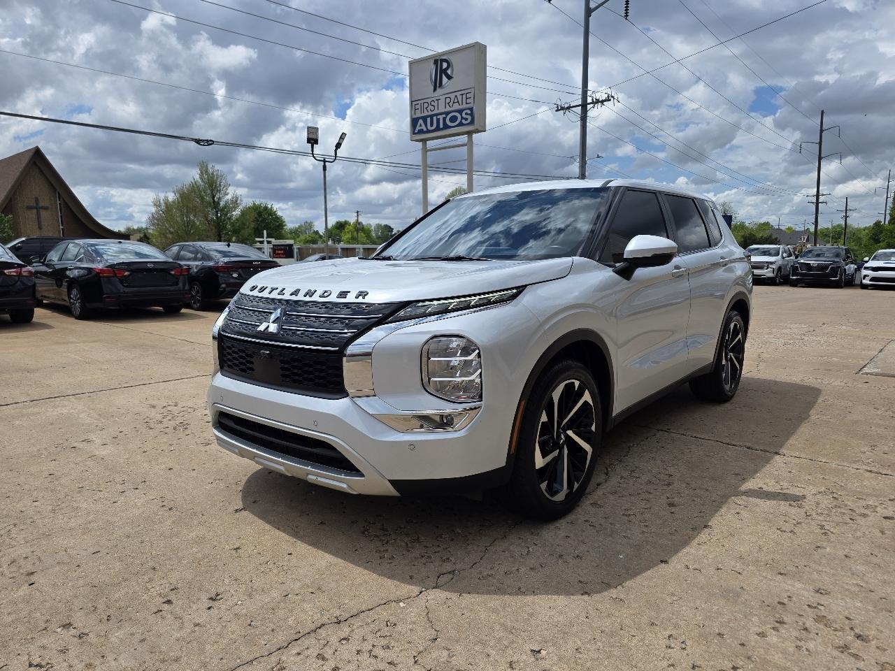 Mitsubishi Outlander SE FWD 2023