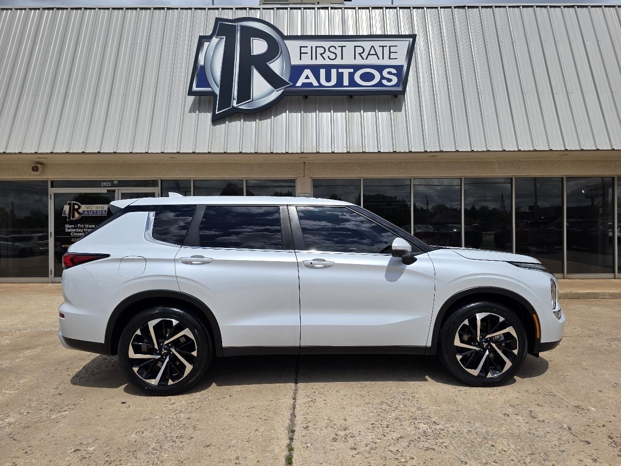 Mitsubishi Outlander SE FWD 2023