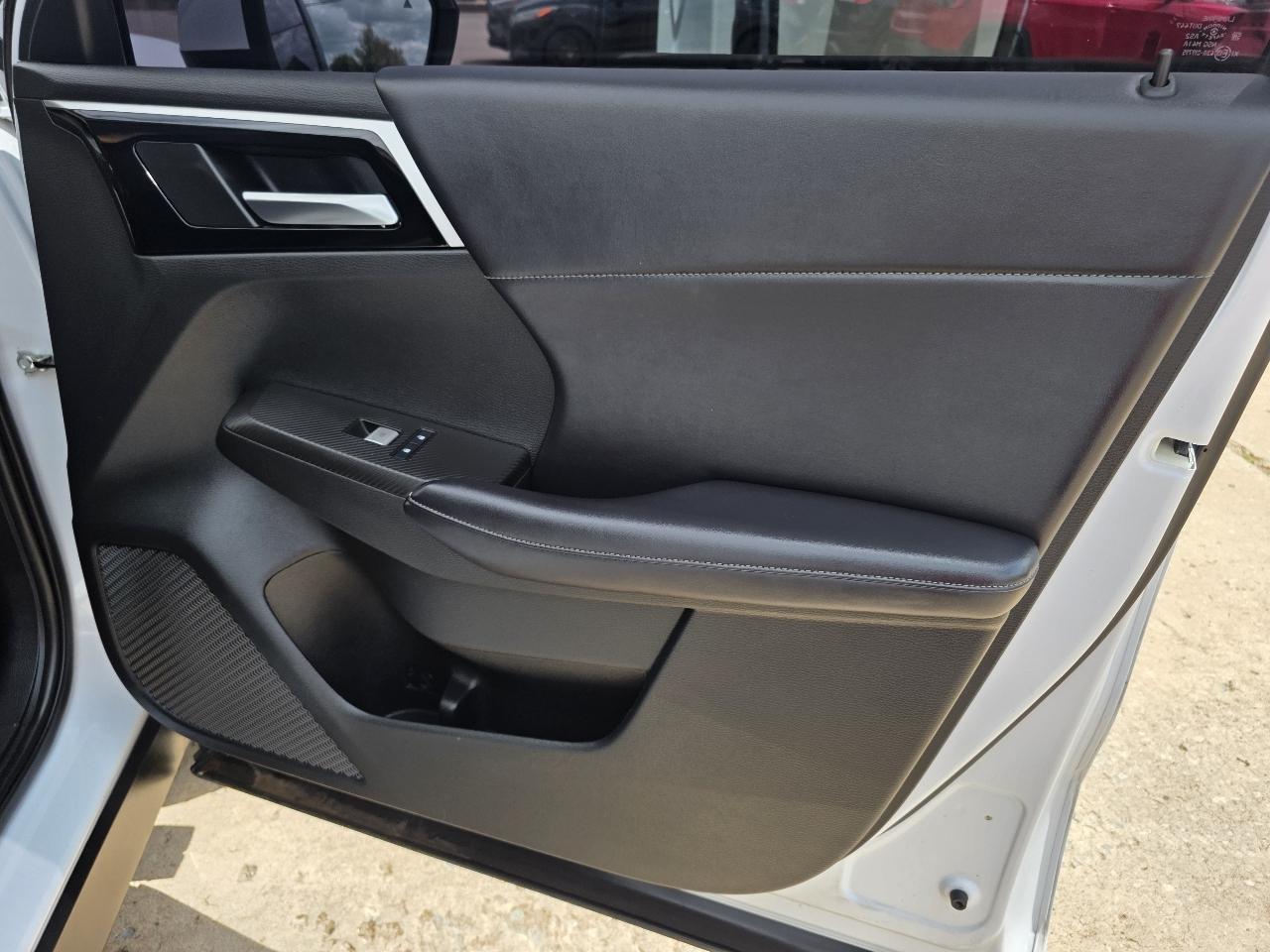 Mitsubishi Outlander SE FWD 2023