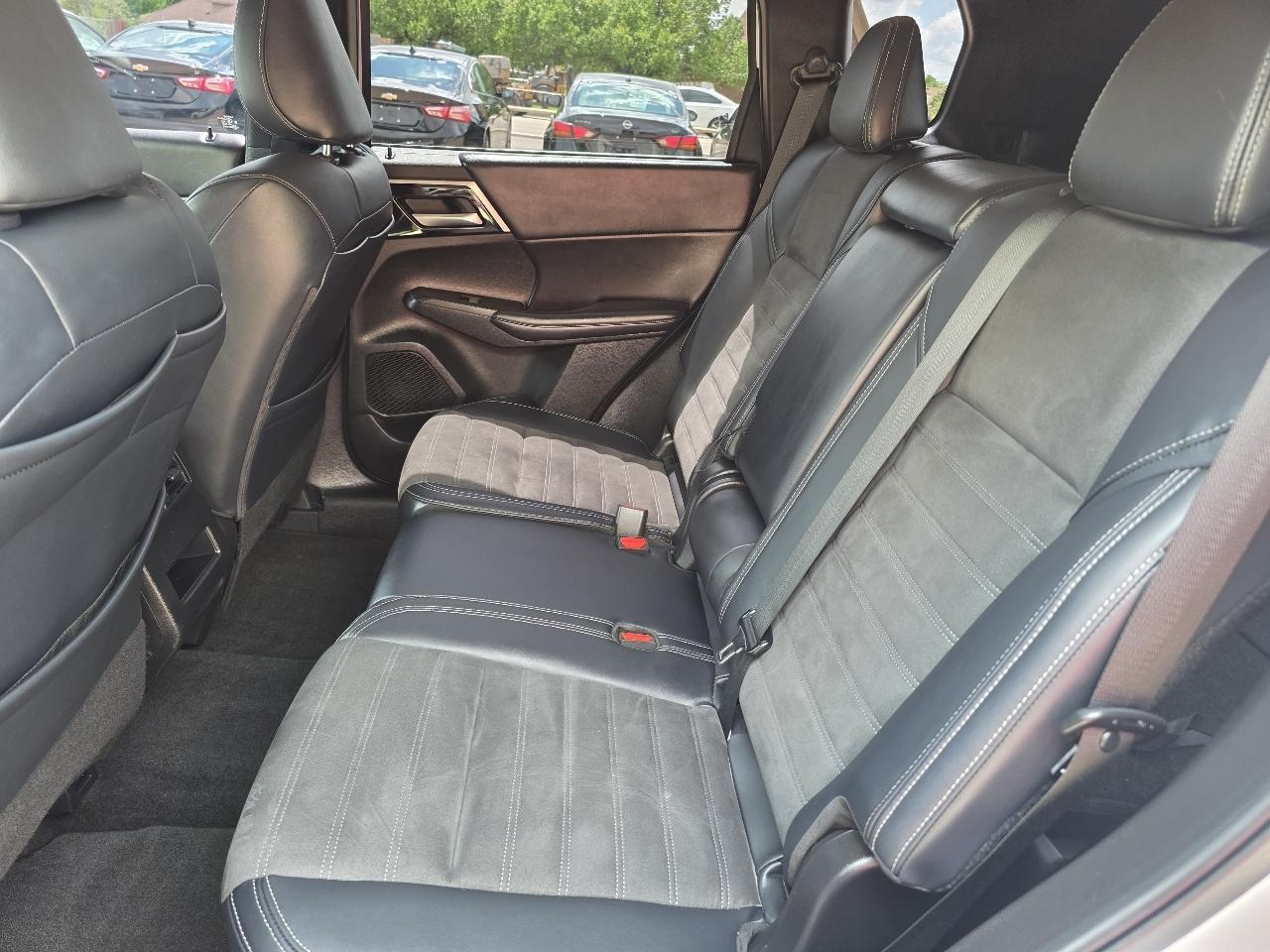 Mitsubishi Outlander SE FWD 2023