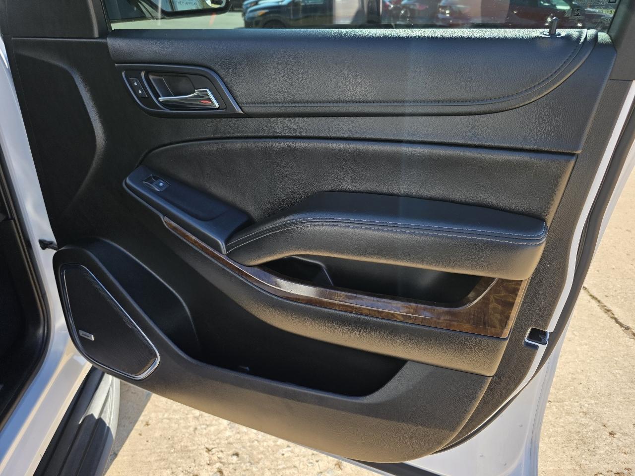 Chevrolet Tahoe 4WD 4dr LT 2019