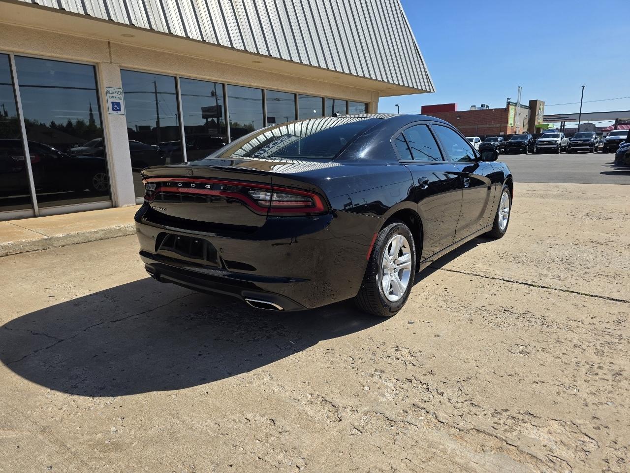 Dodge Charger SXT RWD 2021