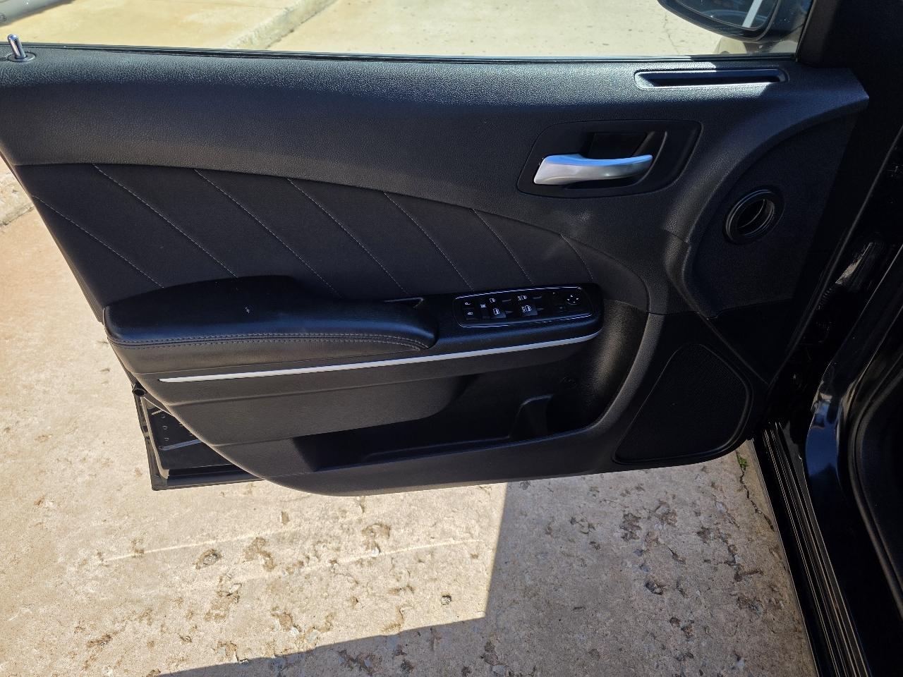 Dodge Charger SXT RWD 2021