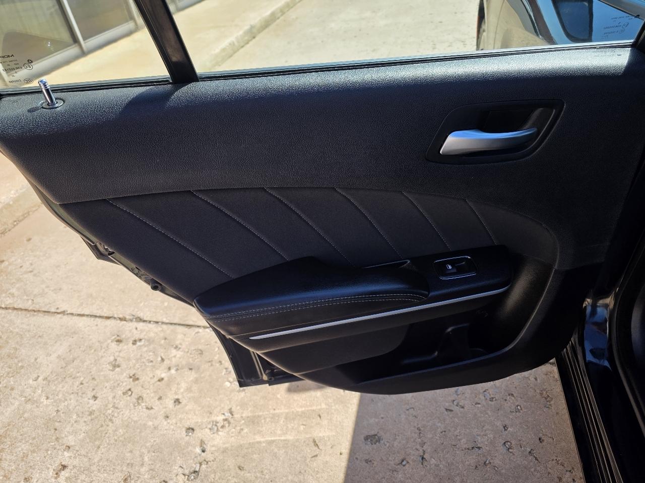 Dodge Charger SXT RWD 2021