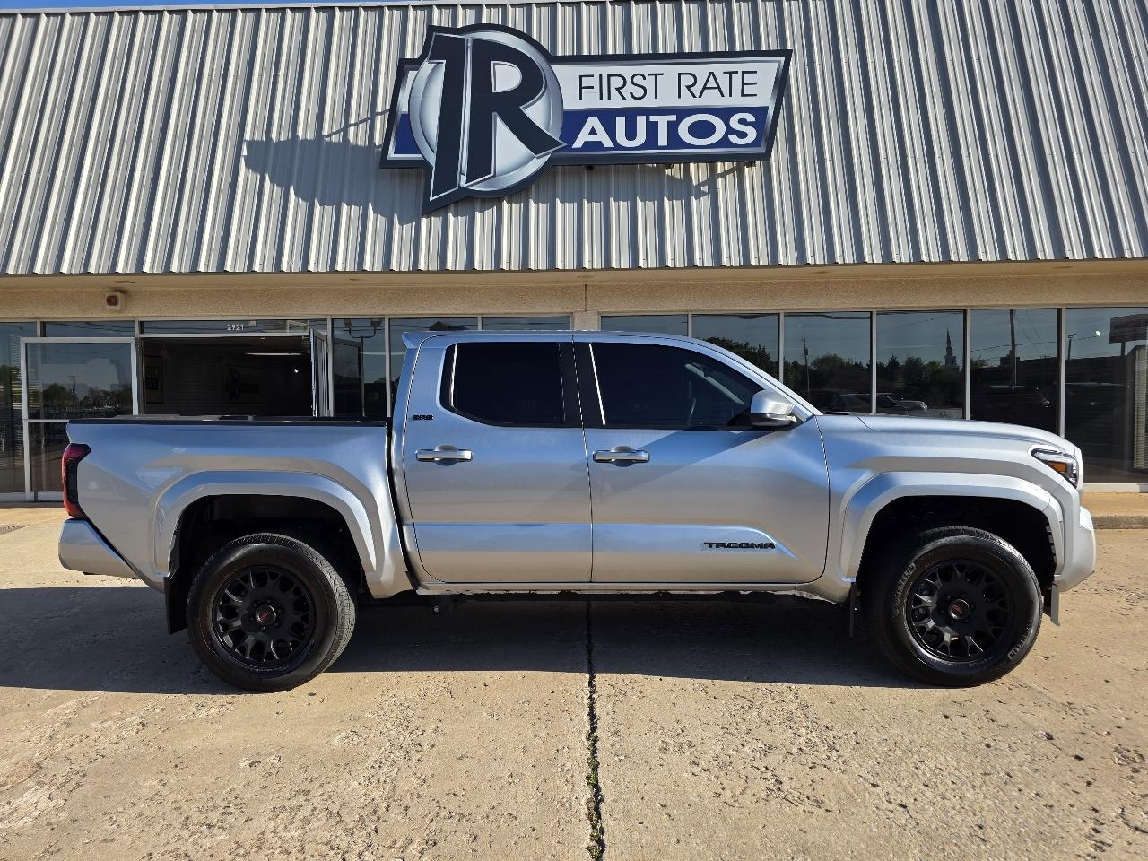 Toyota Tacoma 4WD SR5 Double Cab 5' Bed AT (Natl) 2024