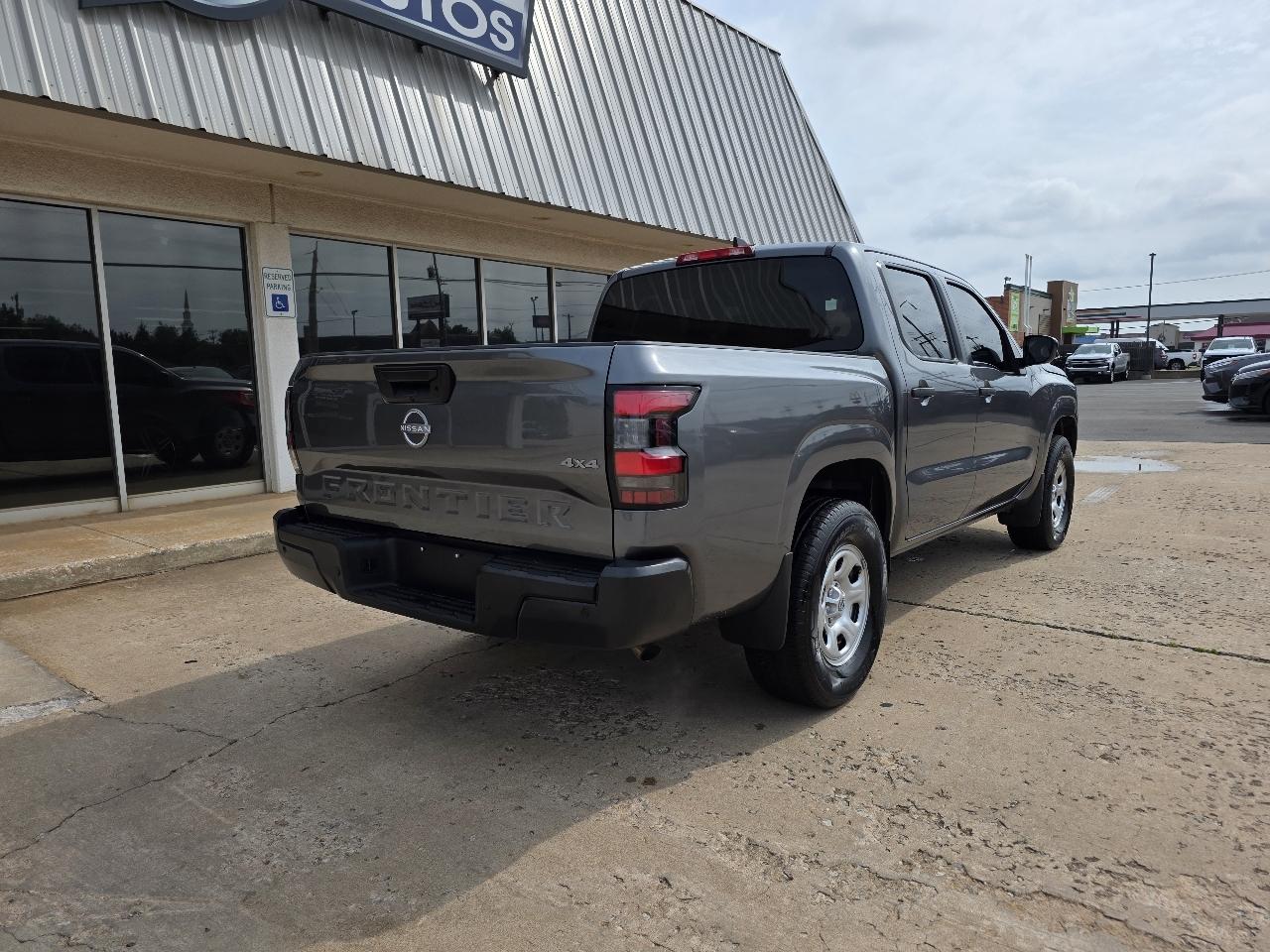 Nissan Frontier Crew Cab 4x4 S Auto 2022