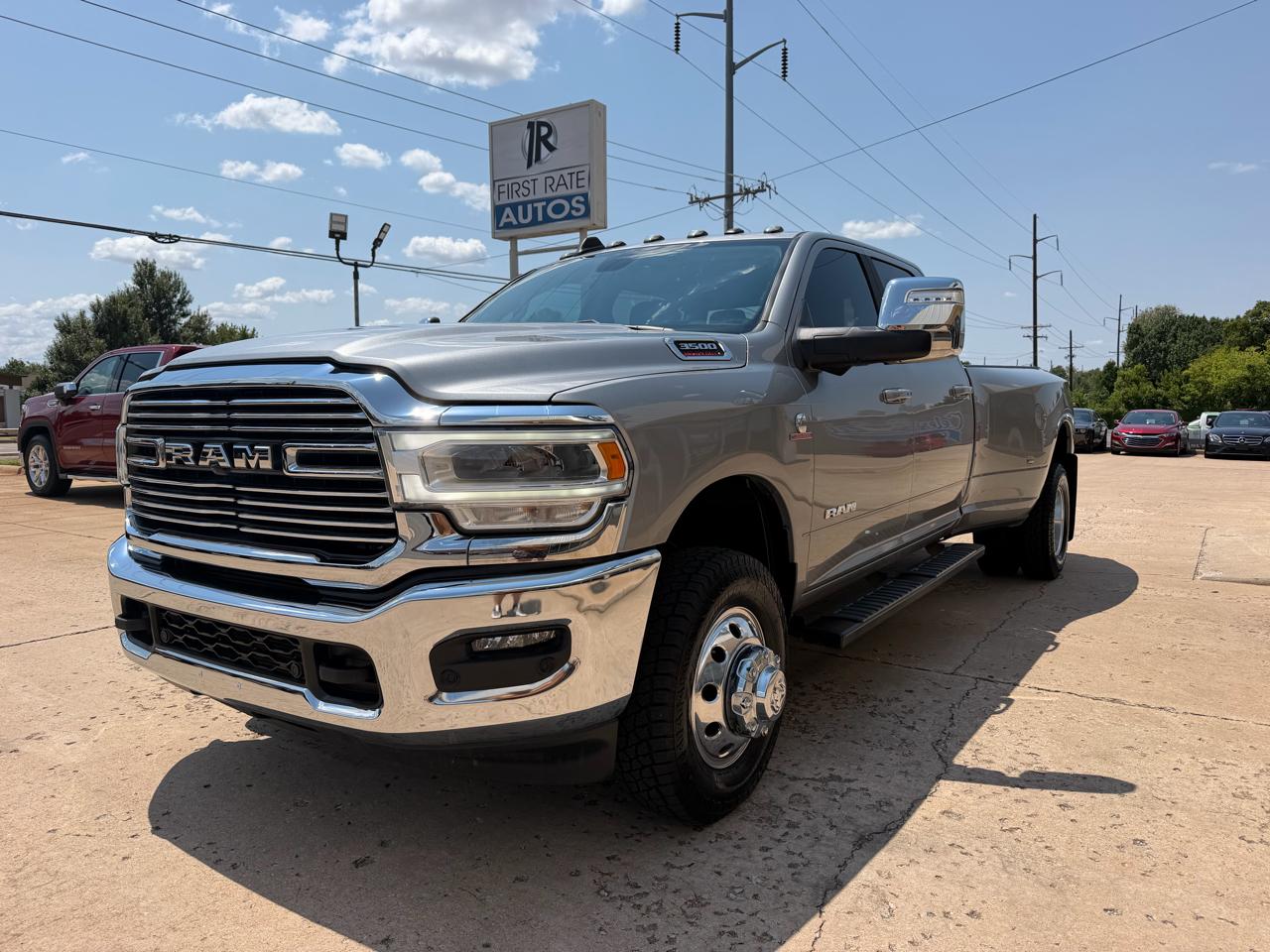 RAM 3500 Laramie 4x4 Crew Cab 8' Box 2023