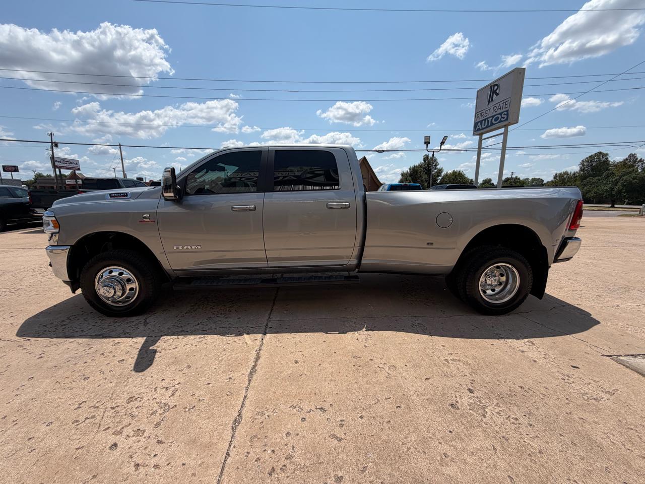 RAM 3500 Laramie 4x4 Crew Cab 8' Box 2023