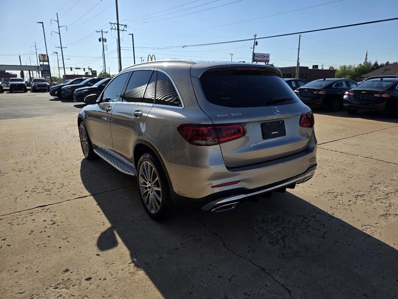 Mercedes-Benz GLC GLC 300 4MATIC SUV 2021