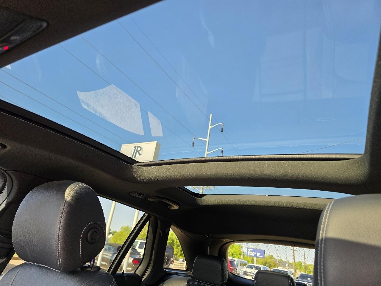 Mercedes-Benz GLC GLC 300 4MATIC SUV 2021