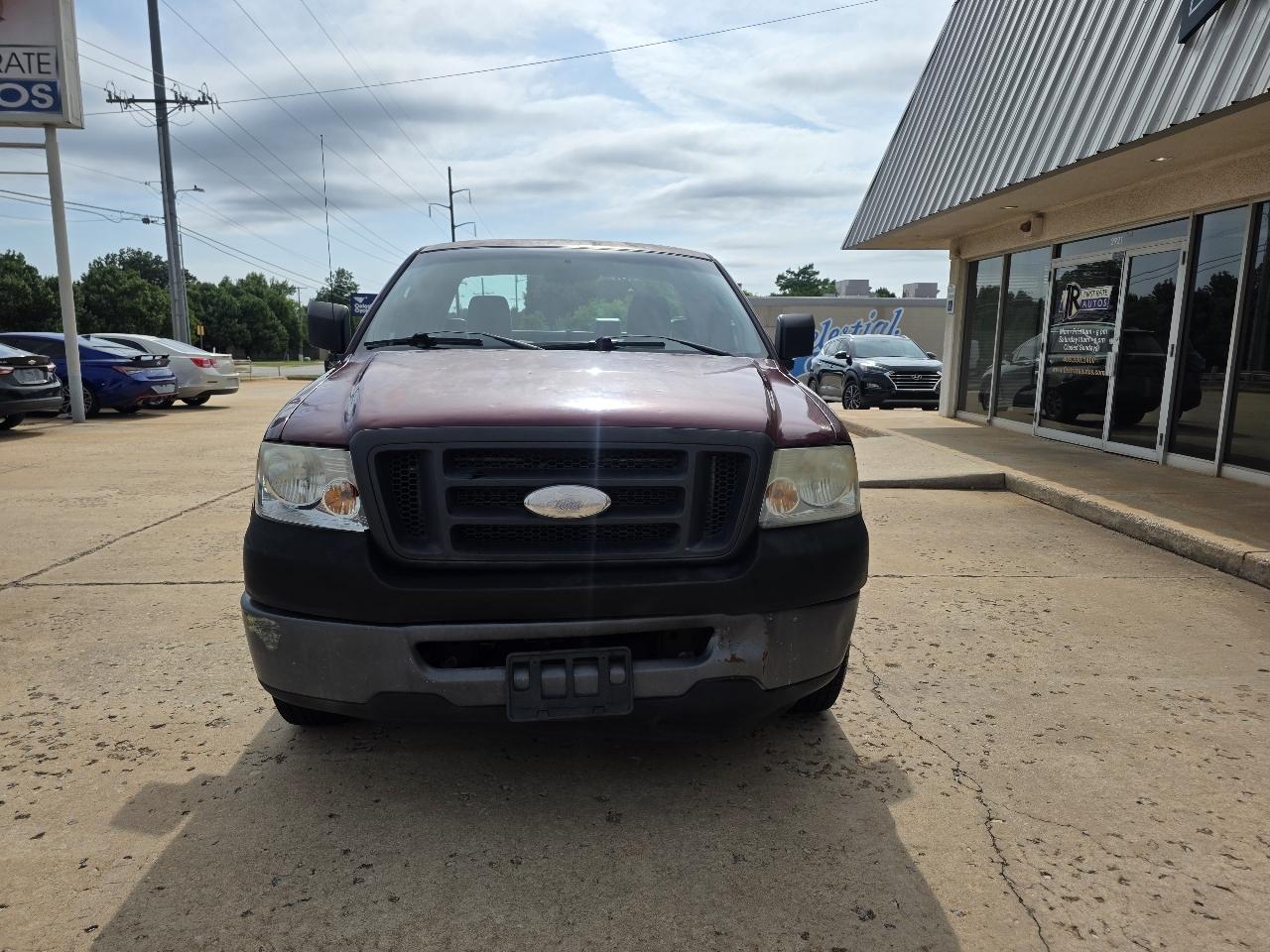 Ford F-150 Reg Cab 126" XLT 2006