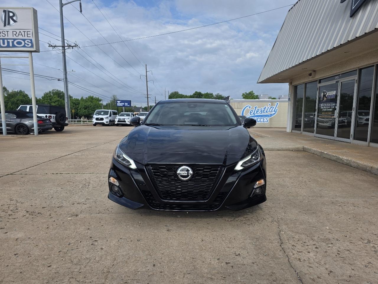 Nissan Altima 2.5 SR Sedan 2022